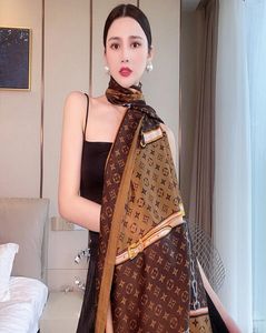 Halsdukar Internet Celebrity Silk Scarf Womens Summer Thin Type Sunscreen Long Wrap Korean Style Spring and Autumn Retro Multifunct2927557