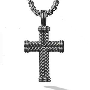 Designer Men łańcuch diamentów luksusowy naszyjnik Wysoka jakość Sliver Amulet Amulet Naszyjniki Dy Kobiety marka retro klasyczna para9300623