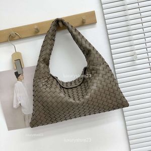 Evening Women Purse Bags Vbottega Large Hop Totes Woven Leather New Celebrity Same Style Cowhide Underarm Fashionable Trendy Designer Bag Handbag Horn Dcwr