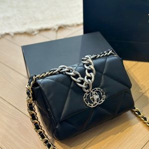 Designer Crossbody Purse Chain Shoulder Bags Channel Handbag Mini Flap Bag With Vintage Chain Black Leather Women Clutch Small CC 19 Bag Telefonhållare axelväska