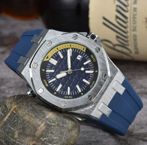 MENS Titta på lyxmärke Top Quartz Watches Oak Hexagon Bezel Man Business Wristwatch Fashion Rubber Strap Sports armbandsur Moderna klockor