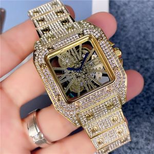 Skeleton Diamond Dial Watches Den senaste mäns hiphop -klocka i silverfodral Iced Out Large Diamond Bezel Quartz Movement Wristwatch Shiny Good 138