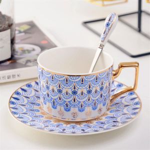 Clássico osso china xícaras de café com pires utensílios de mesa canecas de café com colher conjunto de chá da tarde casa kitchen217g