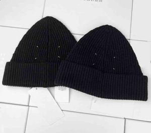 Margiela style autumn winter maar four corner mark sewing knit cold hat men and women1433259