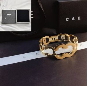Estilo de luxo feminino pulseira vintage designer presente pulseira com caixa original feminino charme pulseira atacado boutique aço inoxidável banhado a ouro pulseira