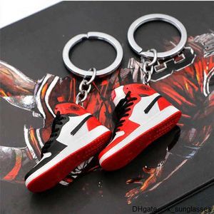 Creative 3D Mini Basketball Shoes Stereoscopic Model Keychains Sneakers Enthusiast Souvenirs Keyring Car Backpack Pendant Gift DSOU