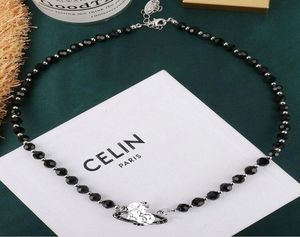 Collana europea e americana a tre strati con lettera di perline nere moda stile punk argento diamante catena clavicola satellitare femminile hig4104502