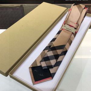 Designer Neck Tie Box Men Slips Design Mens Ties Fashion Stripes Mönster Broderi Luxurys Designers Business Cravate Neckwear