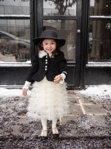 Kläder sätter 2023 klänning för barn barn prinsessa jackor ärmlös tyll tutu klänningar flickor spädbarn vinter födelsedag kläder