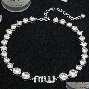 Pendant Necklaces Miu Big And Small Sister Style High Class Fl Diamond Party Collarbone Chain Dress Necklace Accessories Drop Delivery Dhjmk