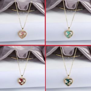 Pendant Necklaces High Quality Woman Copper Inlaid Zirconia Acrylic Heart Necklace Delicate For Wedding Anniversary Jewelry Daily Wear