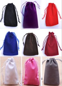 Liten Velvet Favor DrawString Bag 7x9cm275 x 35 tum Pack med 100 ringar örhängen Stud smycken Presentförpackning Pouch6210564