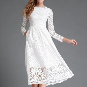 Vestido casual básico Lace Hollow Out Solid Color 2023 Primavera Summer Fashion Streetwear Oneck Manga longa Aline Slim Dresses 231212