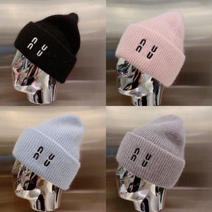 Designer Christmas gift Beanie Fall Thermal Skull Caps Printing Wool Brand Letter Hats Head Cover Cap Outdoor Knitted Cotton Hat Warm Autumn Winter