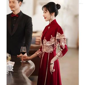 Etniska klädbröllopsklänningar broderade cheongsam retro mantel för kvinnor traditionell kinesisk klänning toast modern qipao brud