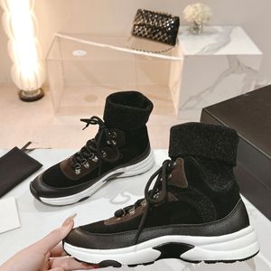 Högkvalitativ snörning Running Sneakers Platform Fashion Light Sports Trainers Round Toe Knit Women Casual Shoes With Sock Luxury Designer Factory Factorwear With Box