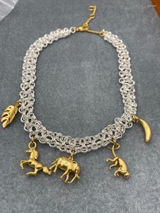 Catene con ciondoli a forma di animali, collana robusta per donne, gioielli delicati fatti a mano, vintage, cavallo scimmia elefante foglia banana