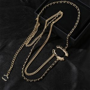 مصمم خصر سلاسل النساء عتيقة حزام قلادة السلسلة Sheepeskin Luxury Ball Ball Necklace Weistband Decorative Leathed Gold Link Heist Chain 145