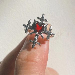 Cluster Rings Women's Heart Ring Hip Hop Personalized Dark Cross Opening Adjustable Women Love Red Zirconia Party Jewellery Gift