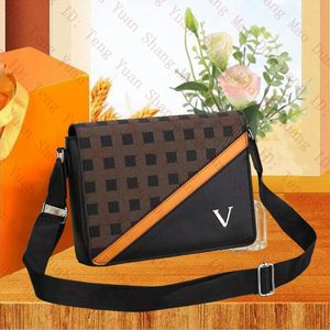 Designer Men Crossbody Shoulder Bag Cross body handbag Purse luxury satchel pochette Multiple pocket Women Messenger bag mens Briefcases school bookbag