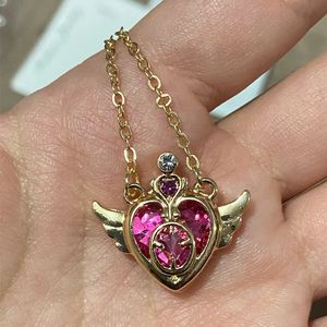Pendant Necklaces Anime Sailor Moon Cosplay Necklace For Women Girls Crystal Wing Heart Chocker Party Jewelry Props 231213