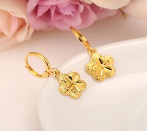 Kolczyki Plum Blossom Women Fashion Star Jewelry 14 K Fine Gf Gf African Arab Akurs Body Flower Girls Dziewczyno Prezent 9111302