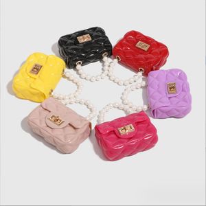 Designer Kids Jelly Change Purse Fashion Mini Pearl Chain Casual Zero Wallet Rombus Small Coin Purse Children Brev Messenger Girls Bags F1781