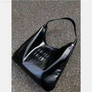 Designer-Tasche Tragetaschen Kapazitäts-Einkaufstasche für Damen Tidal Shoulder Handheld Oblique Cross Underarm Pendler Bag Mui Mui Bag TJ6S