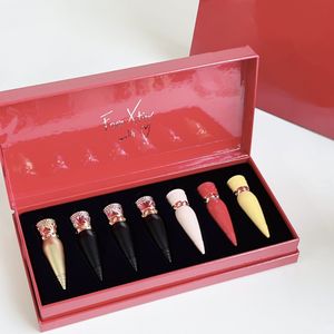 Lippenstift-Set, 3-teilig, Mini-Matte-Reise-Diamant-Version, Rettich-T-förmiger roter Tube-Farbbehälter, exklusives Puder-Kuss-Lippenstift-Weihnachtsgeschenkset