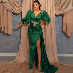 Aso ebi mörkgröna aftonklänningar vintage puff långa ärmar v hals spetsar appliced ​​special tillfälle party klänningar peplum sexig lår split long sjöjungfrun vestidos cl3053