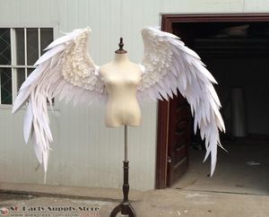 Fantasiado lindo branco vermelho pena de desenho animado asas de anjo para desfile de moda exibe adereços de tiro de casamento fantasia de jogo cosplay2853421