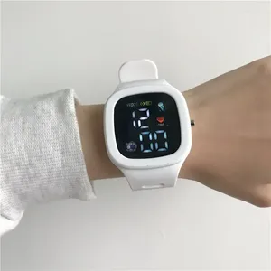 Zegarek zegarki na świeżym powietrzu zegarek sportowy mężczyźni kobiety elektroniczne zegarki LED Digital Silikon Pasp Life Waterproof Student nadgarstka