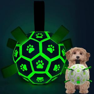 Giocattoli per cani da masticare Giocattoli per cani che si illuminano al buio Pallone da calcio Giocattoli interattivi per cani Regali di compleanno Giocattolo per l'acqua per rimorchiatori per cani Palline per cani illuminate per interni ed esterni 231212