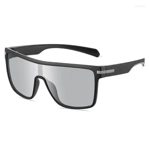 Occhiali da sole design del marchio di alta qualità uomini polarizzati Pochromici TR90 Donne alla moda leggera Uv400 Glass da sole oversize