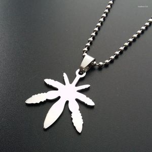 Pendant Necklaces 10 Stainless Steel Canada Jamaica African Fallen Leaves Tree Foliage Plant Grass Necklace Gift Jewelry