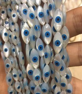 10 Stück Evils Eye weiße natürliche Perlmutt-Muschelperlen für die Herstellung von DIY-Charm-Armbändern, Halsketten, Schmuckzubehör9900071