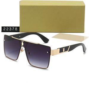 المصمم الفاخر نظارة شمسية الرجال نساء مستطيلات نظارة شمسية مصمم Goggle Beach Sun Glasses Metal Frame Design UV400 مع صندوق للجنسين