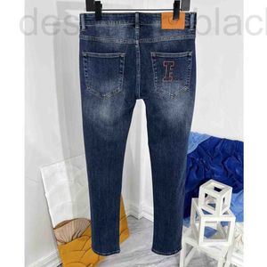 Herr jeans designer jeans designer jean pants mode broderade denim byxor män kvinnor smal passande mager tvättade raka slacks uwy2