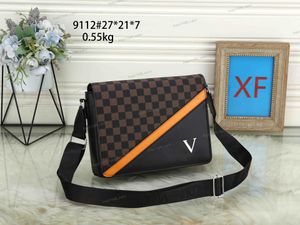 Tasarımcı Çanta Yeni Erkekler Crossbody Omuz çantası Çeşitli Boyutlar Çantalar Lüksler Tote Çanta Pochette Birden Fazla Cep Moda Kadınlar Sırt Çantası En Kalite Spor Bel Çanta