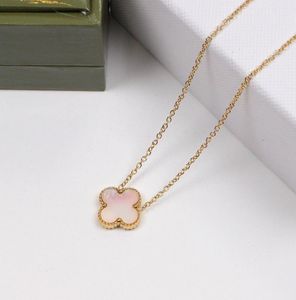 Womens Luxury Designer Necklace Fashion Flowers Fourleaf Clover Pendant Necklace 18K Gold Necklaces Jewelry8571382