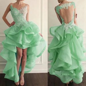 Hög låg Organza Prom Party Dress 2024 Sheer Jewel Neck Sleeveless Lace Applicques Ruffled Evening Formal Clows Robe de Soiree