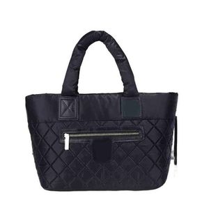 Lüks Tote Kadınlar Kapitone Satchels Çantalar Markalı Yumuşak Naylon Square Üst Handel Dizüstü Torbalar İş İçin Lady 220718302m