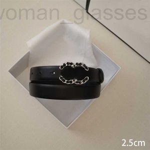 Kadınlar için lüks kemerle kemer tasarımcısı moda deri kadın bel grubu erkek genişliği 2.0cm 3.0cm geri dönüşümlü marka karanlık hediye ceinture A1DC