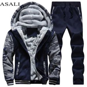 Herrspårar Tracksuit Men Sporting Fleece tjock huva varumärkeskläder Casual Track Suit Men Jacket+Pant varm päls inuti vintertröja J231213