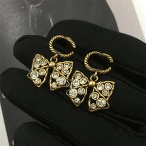 Vintage Letter Pendant Earrings Women Bow Studs With Stamps Girl Personality Eardrop Gift Box263x