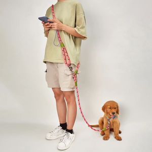 Hundträning Lydnadsstil Reflekterande Nylon Hands Free Leash Rope Shoulder eller midja Pet Multifunktionellt med krage för hundar 231212