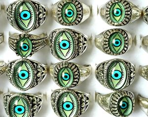 Intero 30 Mix Bulbo oculare Anello Design unico Evil Eyes Anelli in argento Vintage Uomo Donna Punk Rocker Cool Bands Uomo Ragazzo Gioielli Favor6287223