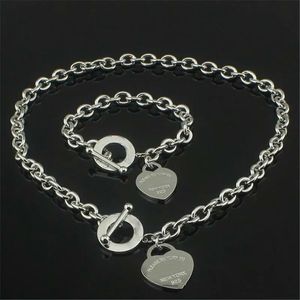 Fashion Brand Designer Necklace Bracelet Set Heart shaped Pendant Jewelry Set 2-in-1 Women's Birthday and Christmas Gifts