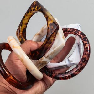 Bileklik Balıksheep Vintage Akrilik Leopar Baskalı Bangles Bilezikler Kadınlar İçin Boho Boho Tortoishell Yuvarlak Geniş Kumbası Mücevher Hediyeleri