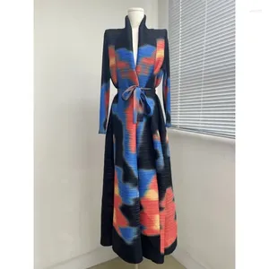 Casacos de Trench das Mulheres Miyake Plissado Solto Plus Size Mulheres Casaco Flip Pescoço Manga Longa Impresso Cardigan Design Jaqueta Feminina Luxo Robe